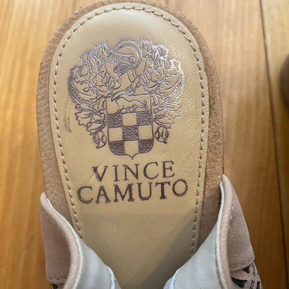 Vince Camuto Keannie Womens Hook & Loop Leather Upper Open Toe Bootie Size 9M/40 - Picture 4 of 6